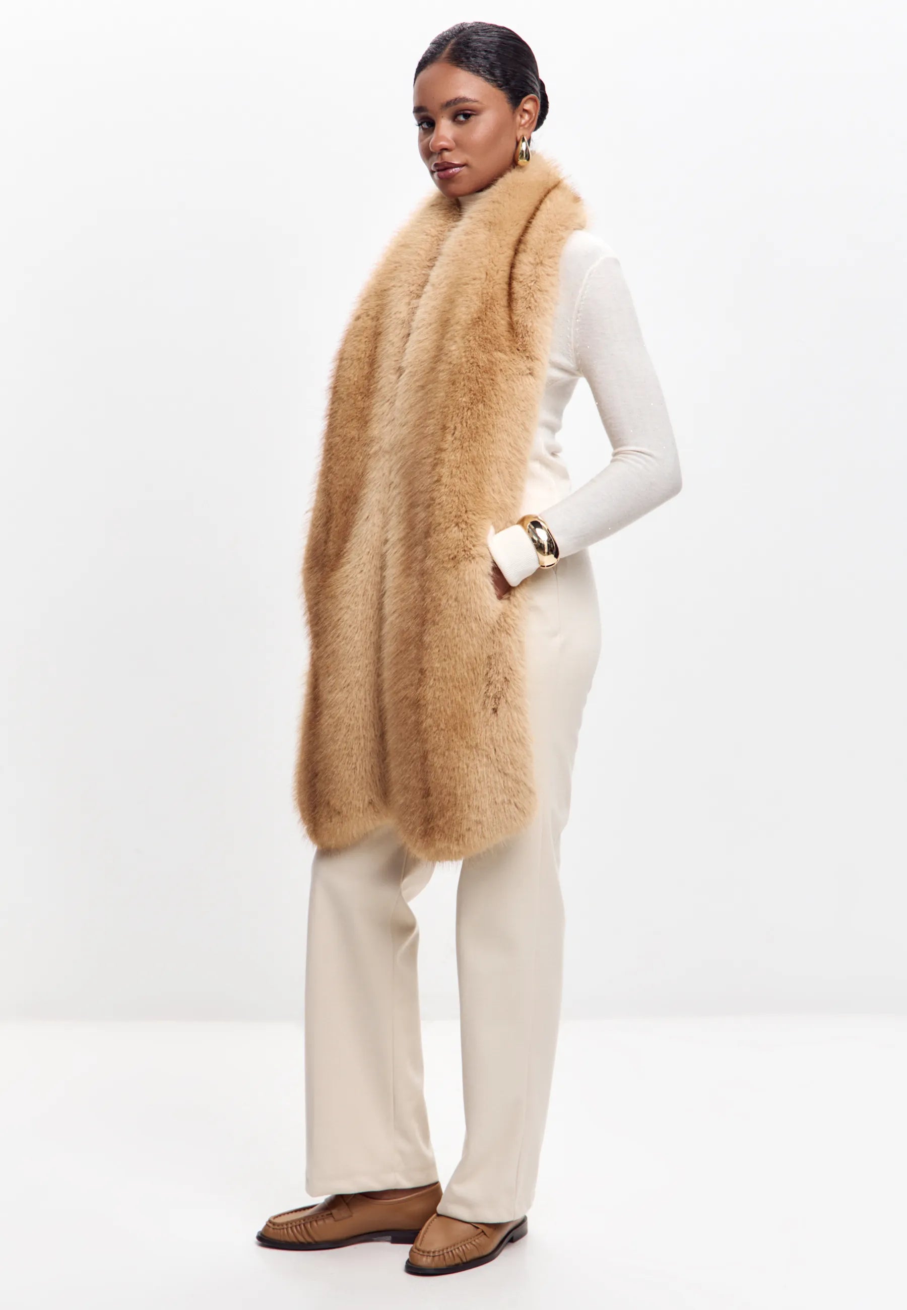 Maxi Faux Fur Stole – Sand Beige