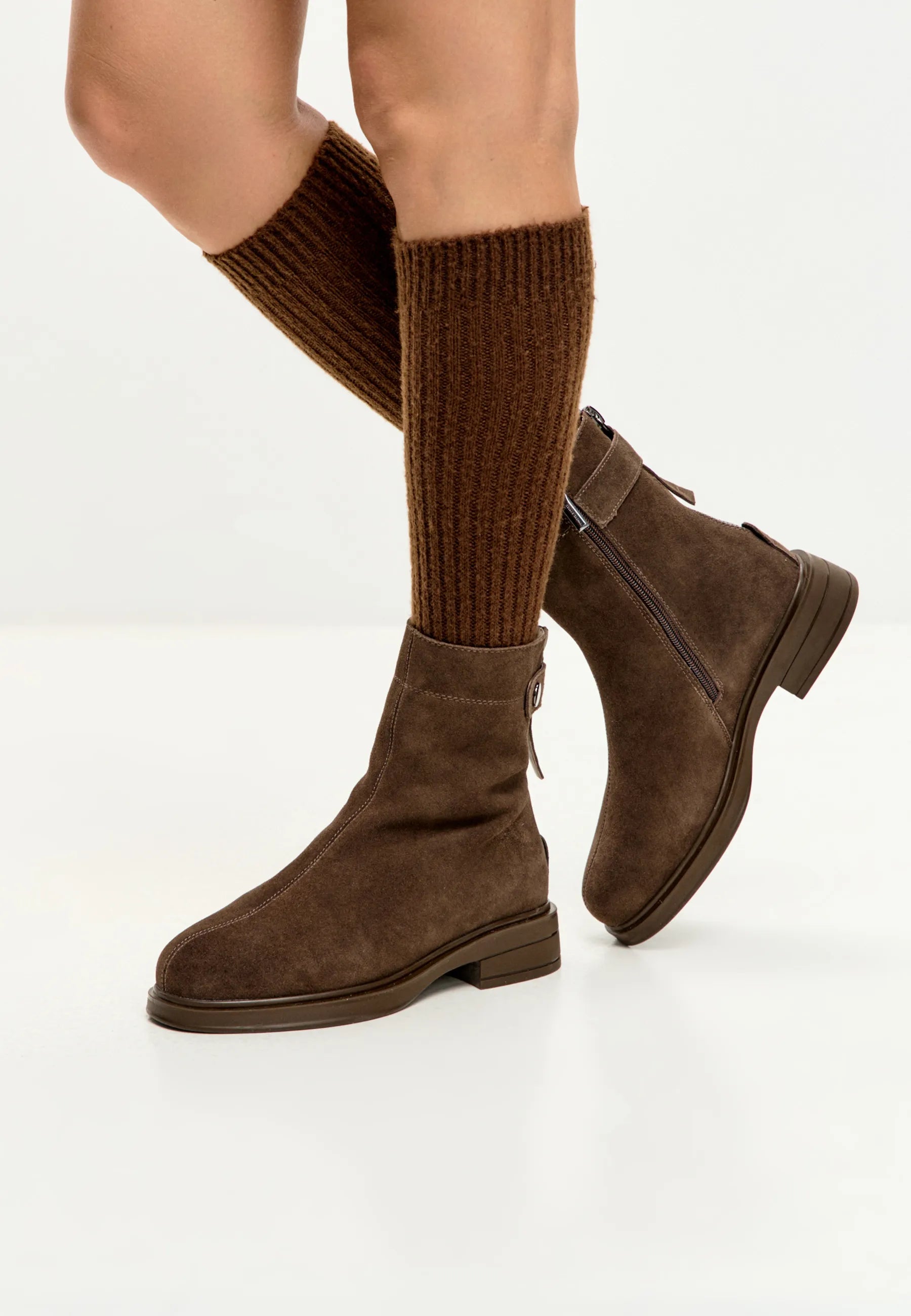 Sculpted Zip Boot - Brown