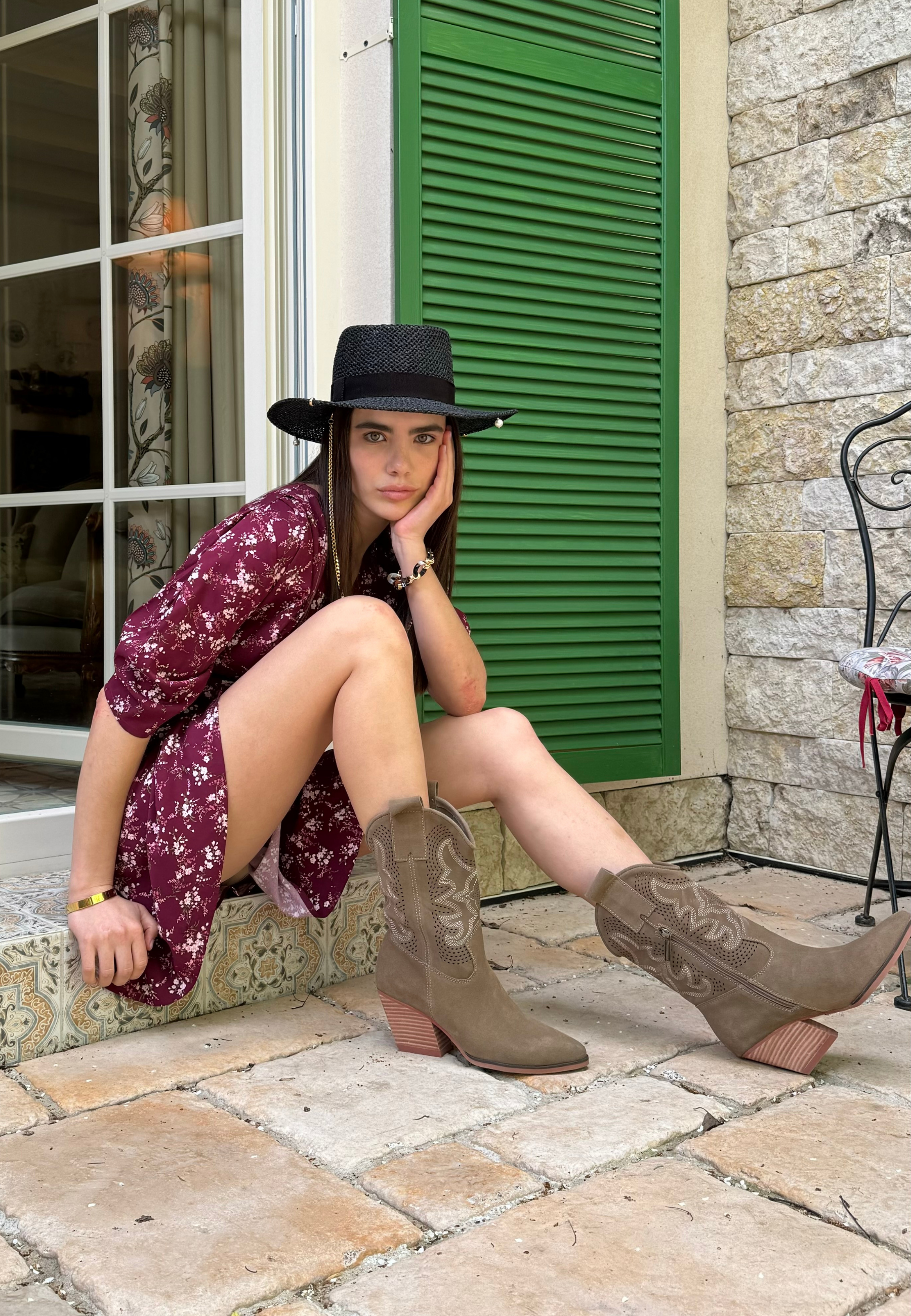 Botas vaqueras de ante Elena - Beige