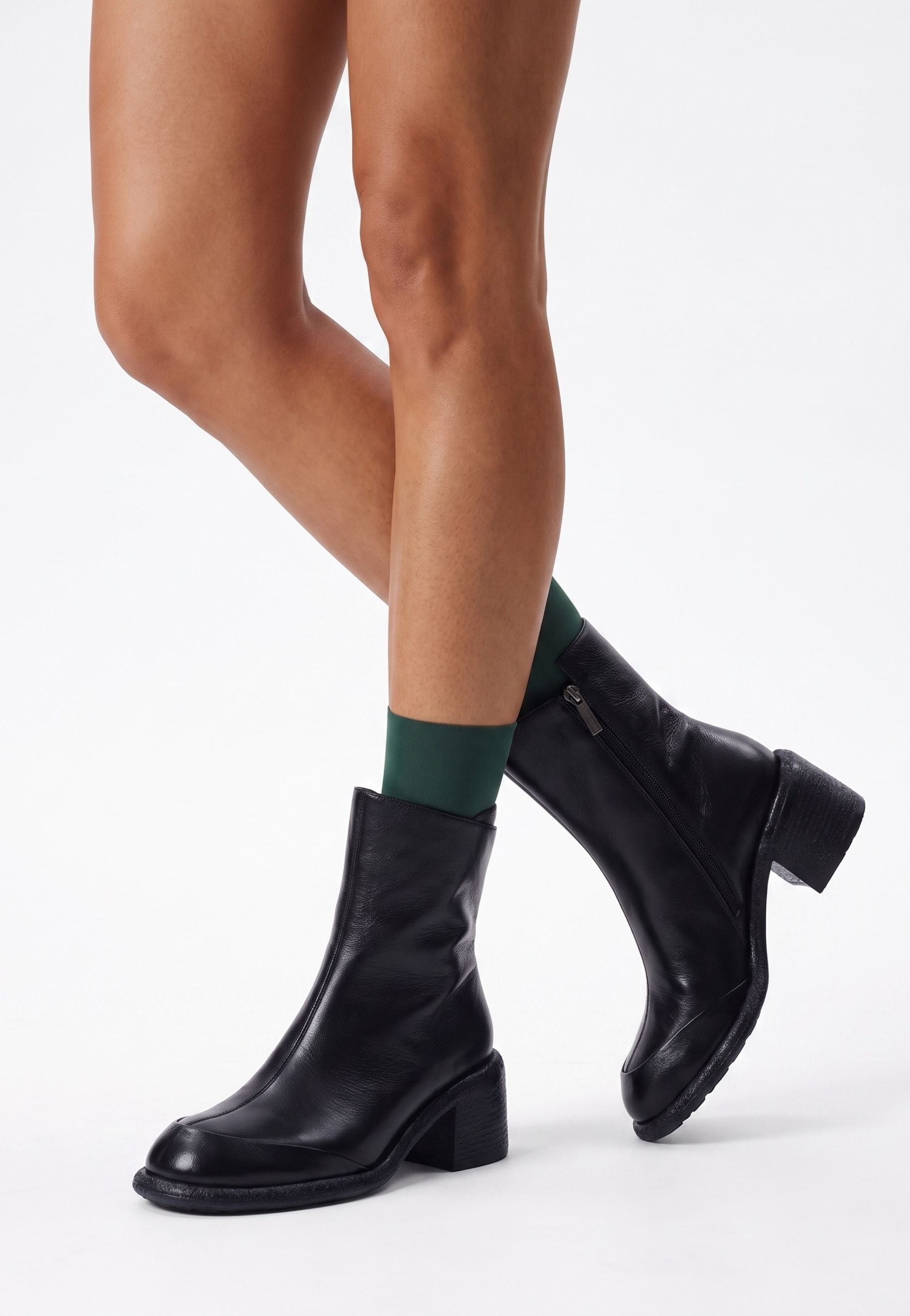 Botas de media caña con tacón de bloque – Negro