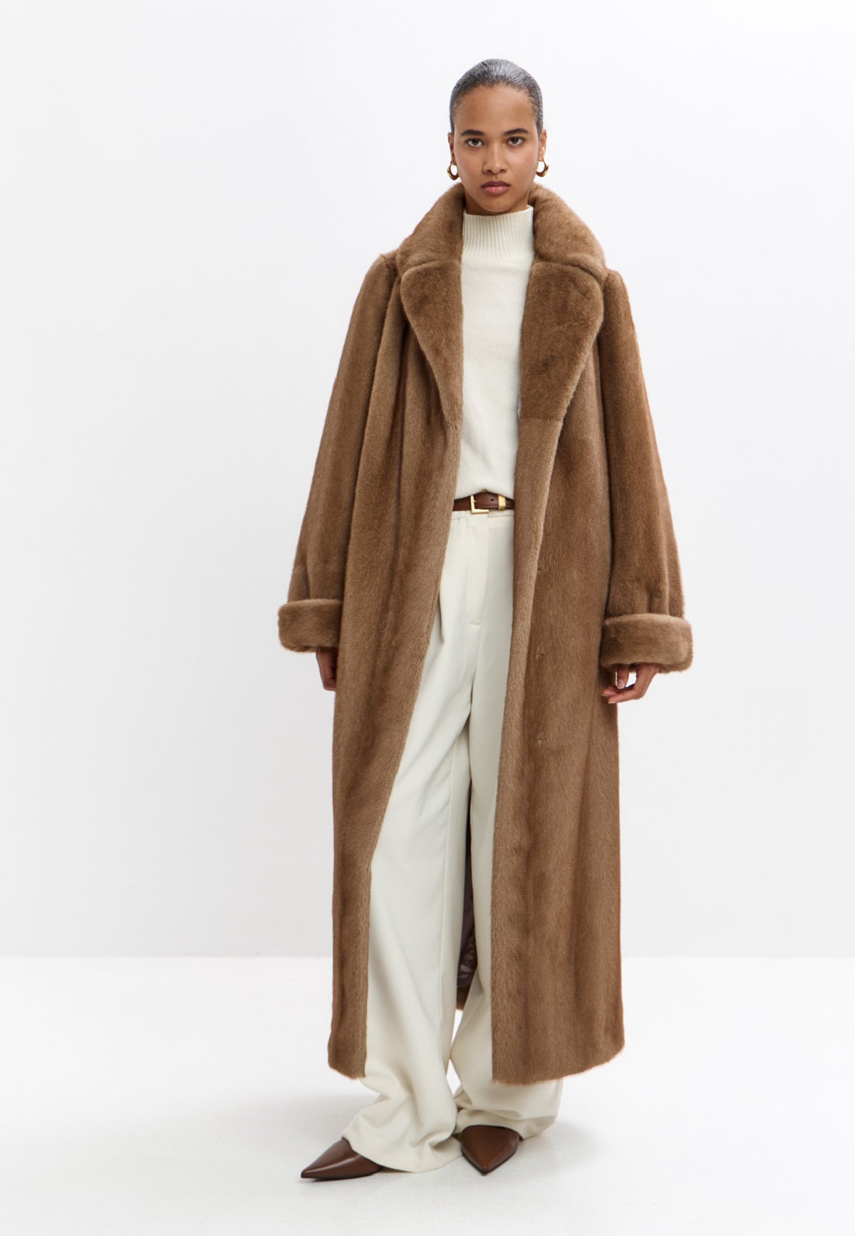 Maxikappa i fuskpäls Reina – Taupe