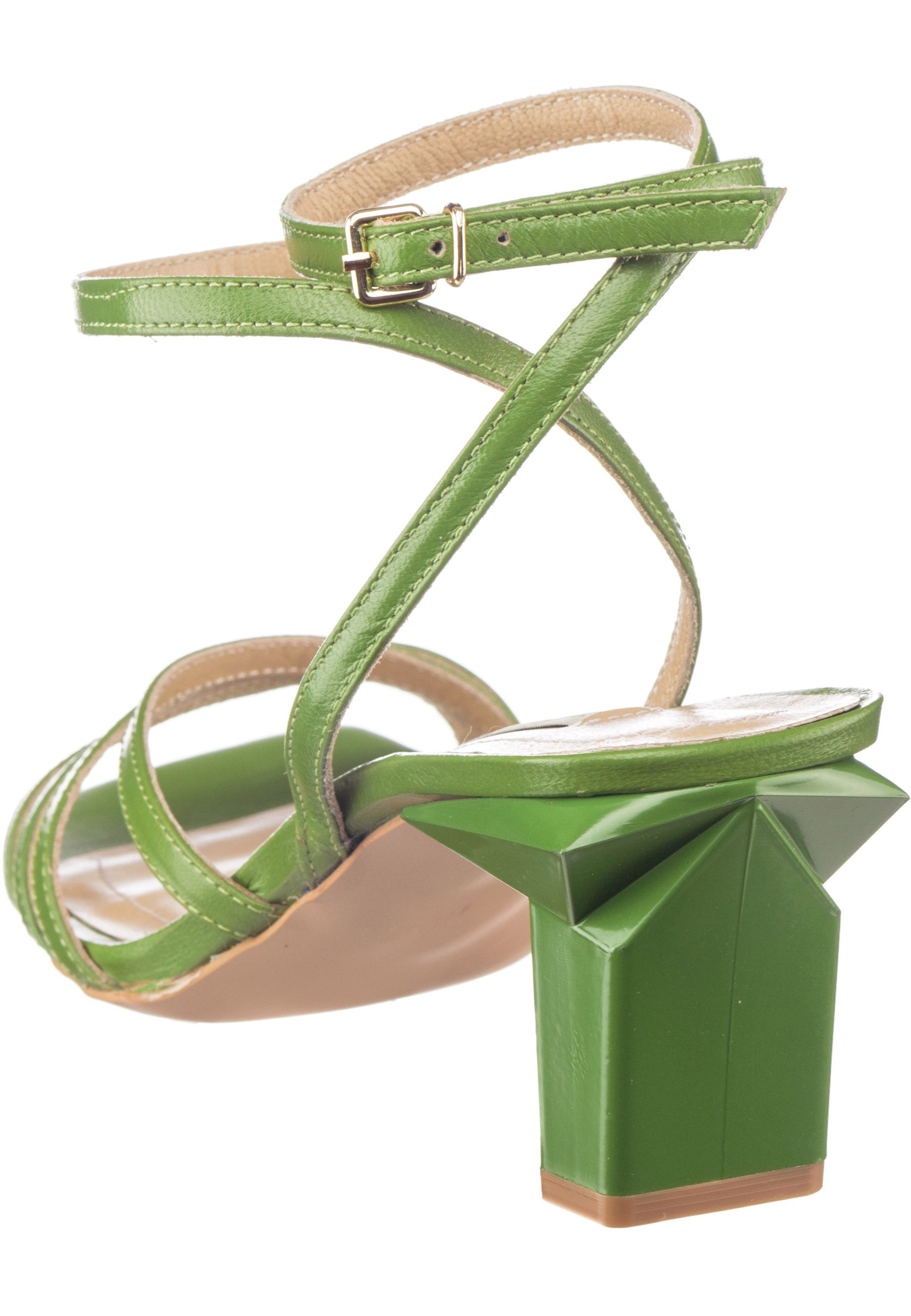 Strappy crossover sandaler