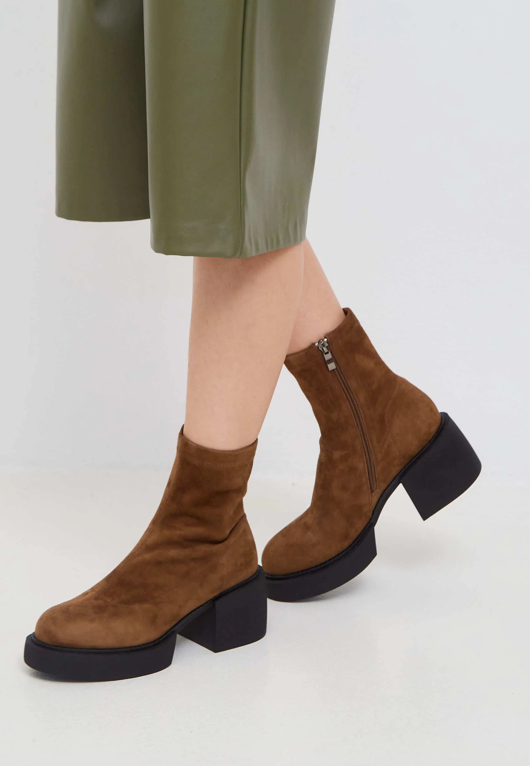 Bold Rise Suede Ankle Boots – Brown