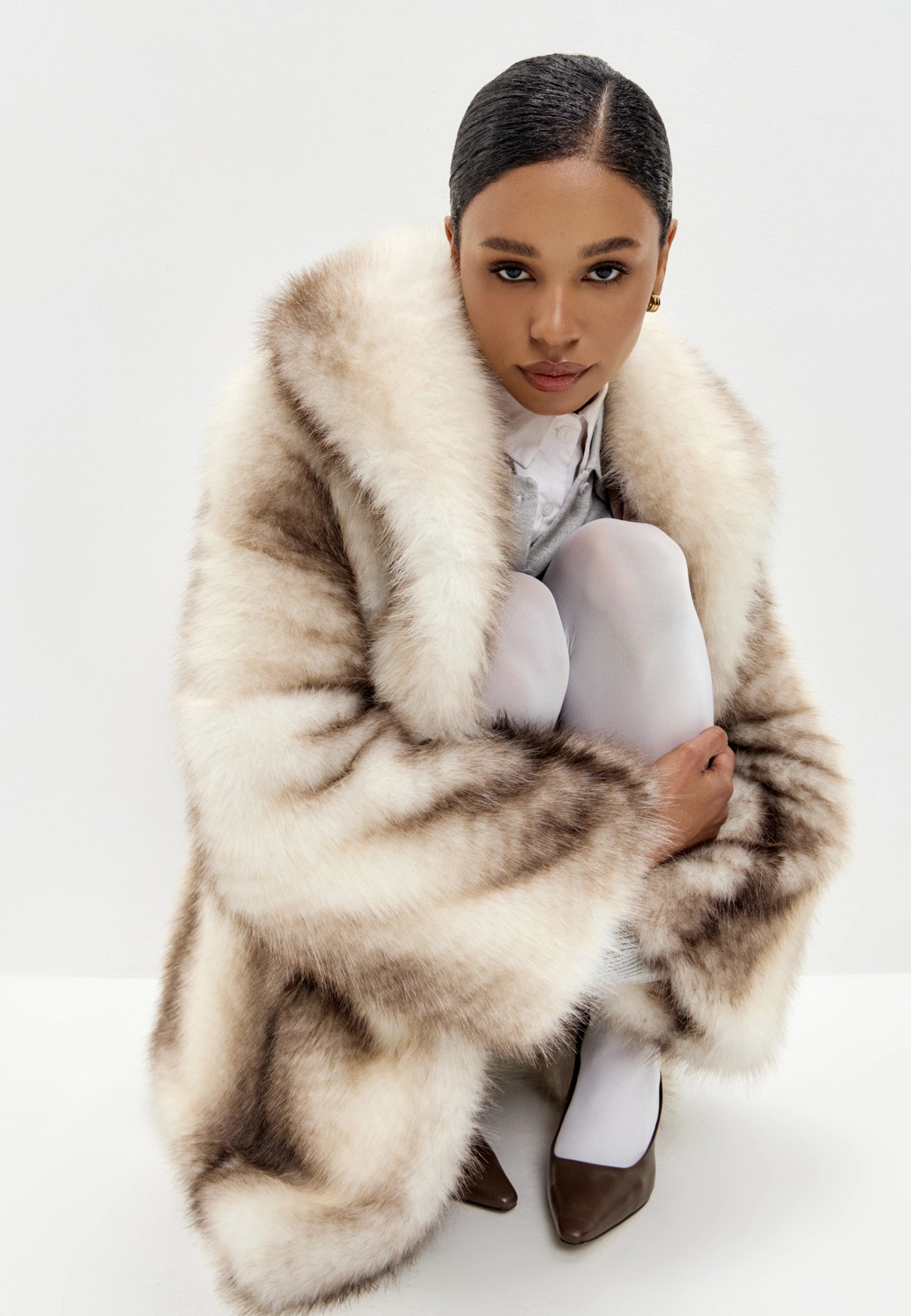 Striped Faux Fur Coat with Wide Collar – Beige