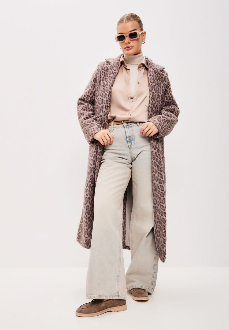 A pair of stylish dark beige Aurelia platform moccasins for women, perfect for those looking for fashionable footwear.