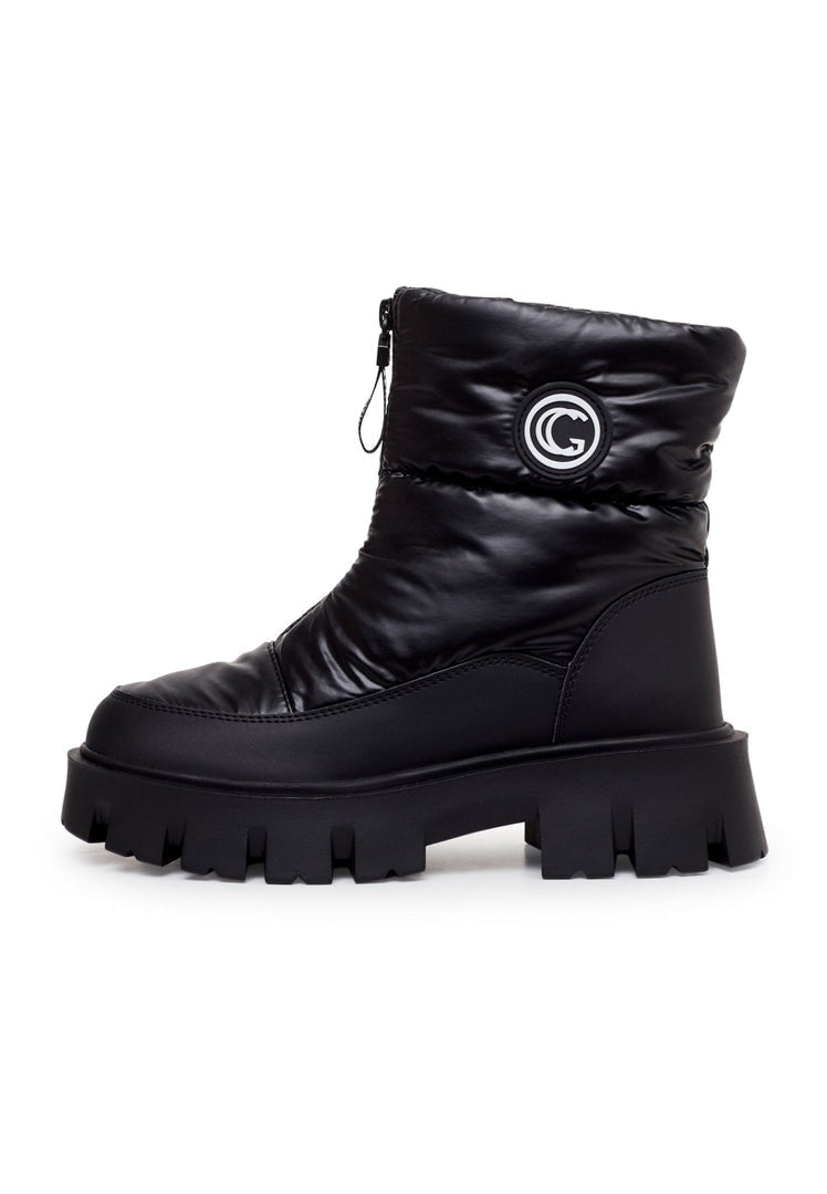 Stay warm and stylish this winter with these trendy black winter boots - the perfect combination of cozy chic and fashionable winter fashion footwear.