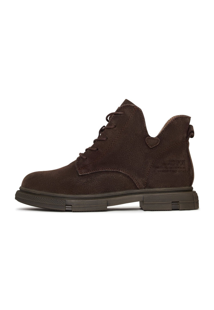 A pair of trendy and stylish flat sole ankle boots, perfect for all-day comfort and casual wear.