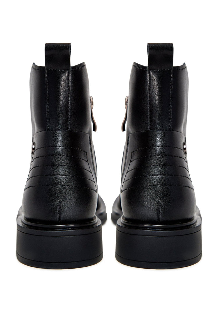 A stylish pair of black ankle boots for women by Antonia, a fashionable choice for any outfit.