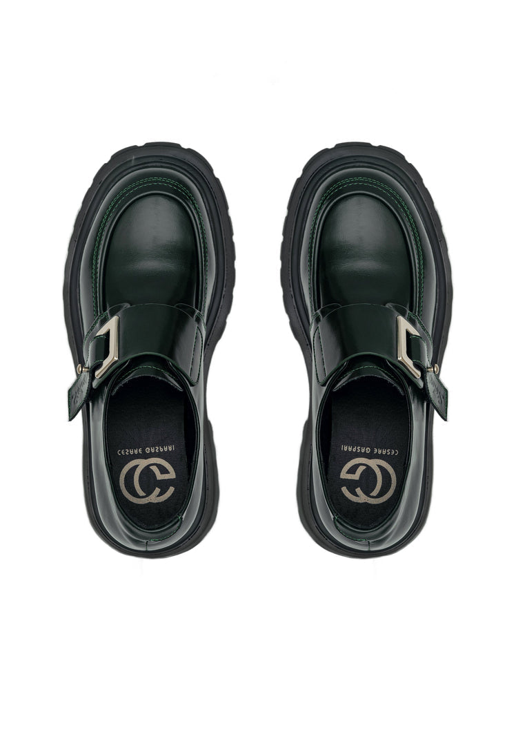 Stylish and fashionable green leather loafers for men and women crafted from premium materials.