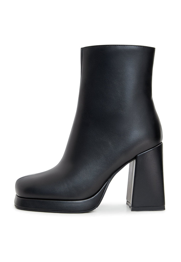 A pair of elegant and stylish ankle boots, these comfortable black booties are a must-have for fashionable women's footwear collections.