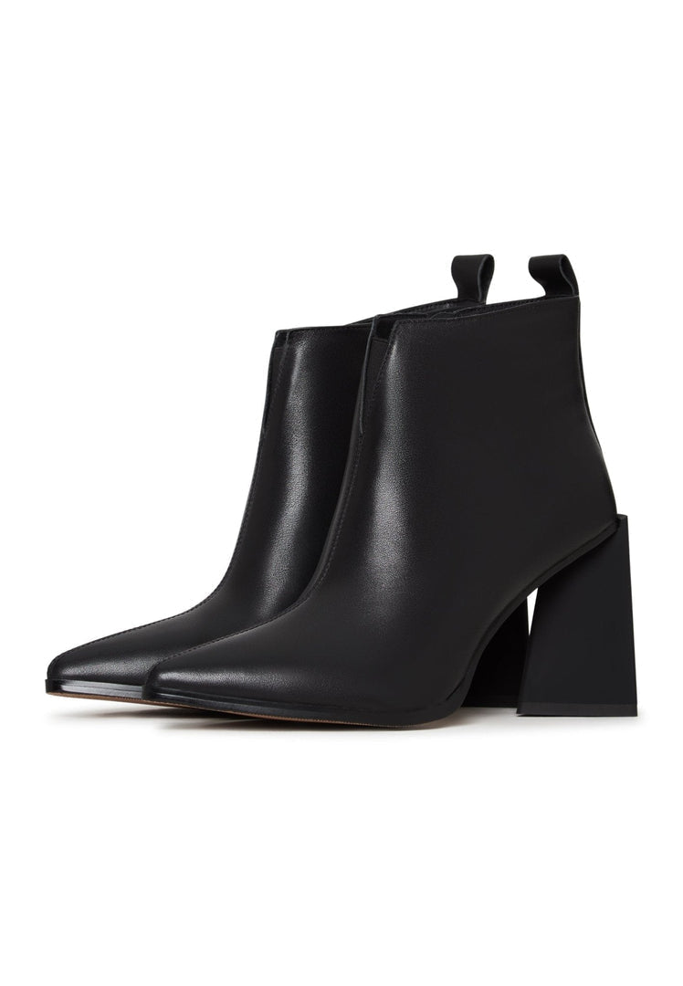 A pair of stylish black leather pointed toe ankle boots with block heels.