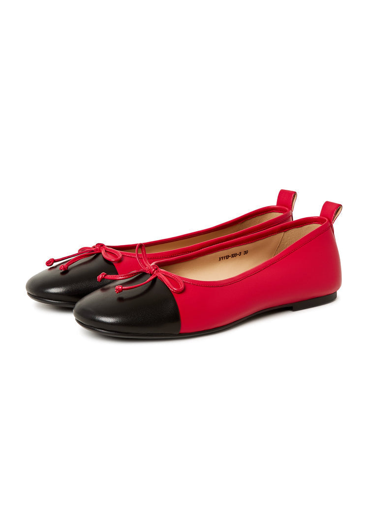 Stylish and comfortable red leather ballerinas - the Mila ballerinas, perfect for women looking for chic and cozy ballet flats.