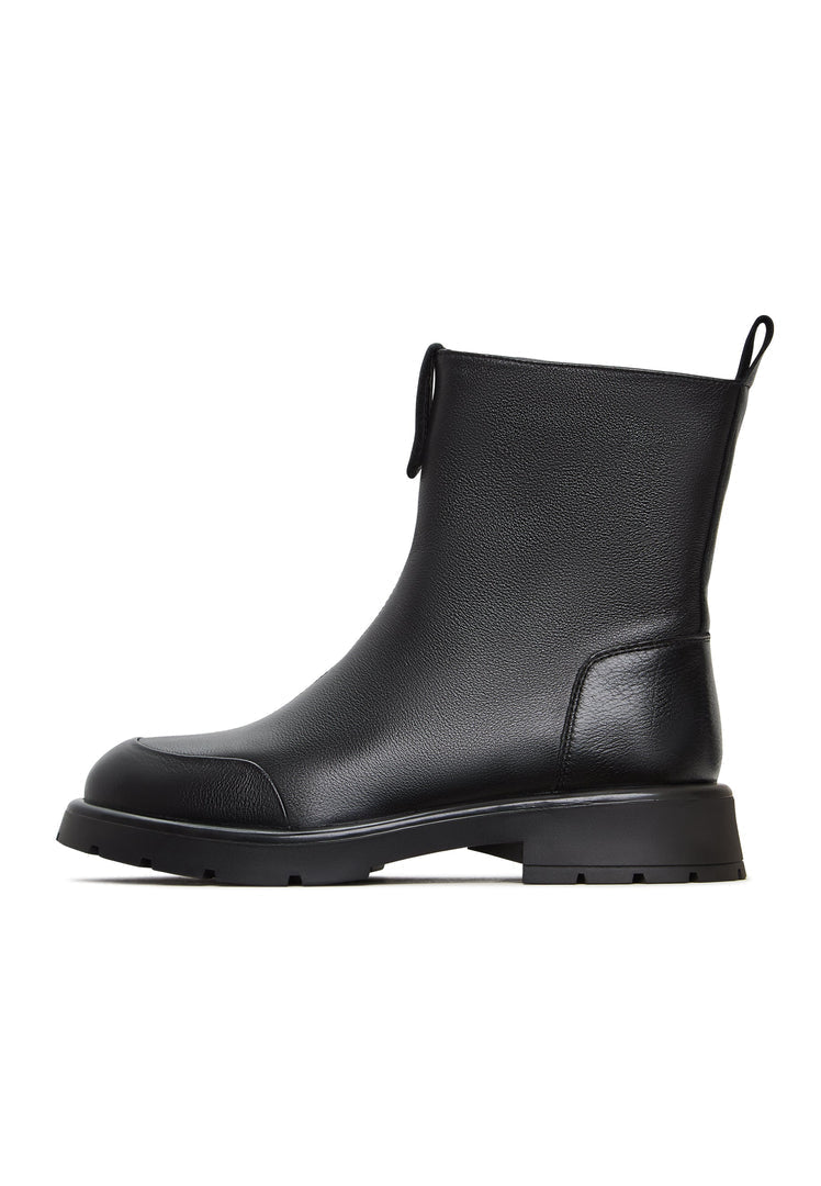 A stylish pair of chunky ankle boots in black, the Wool Penelope, ideal for women's footwear in winter fashion.