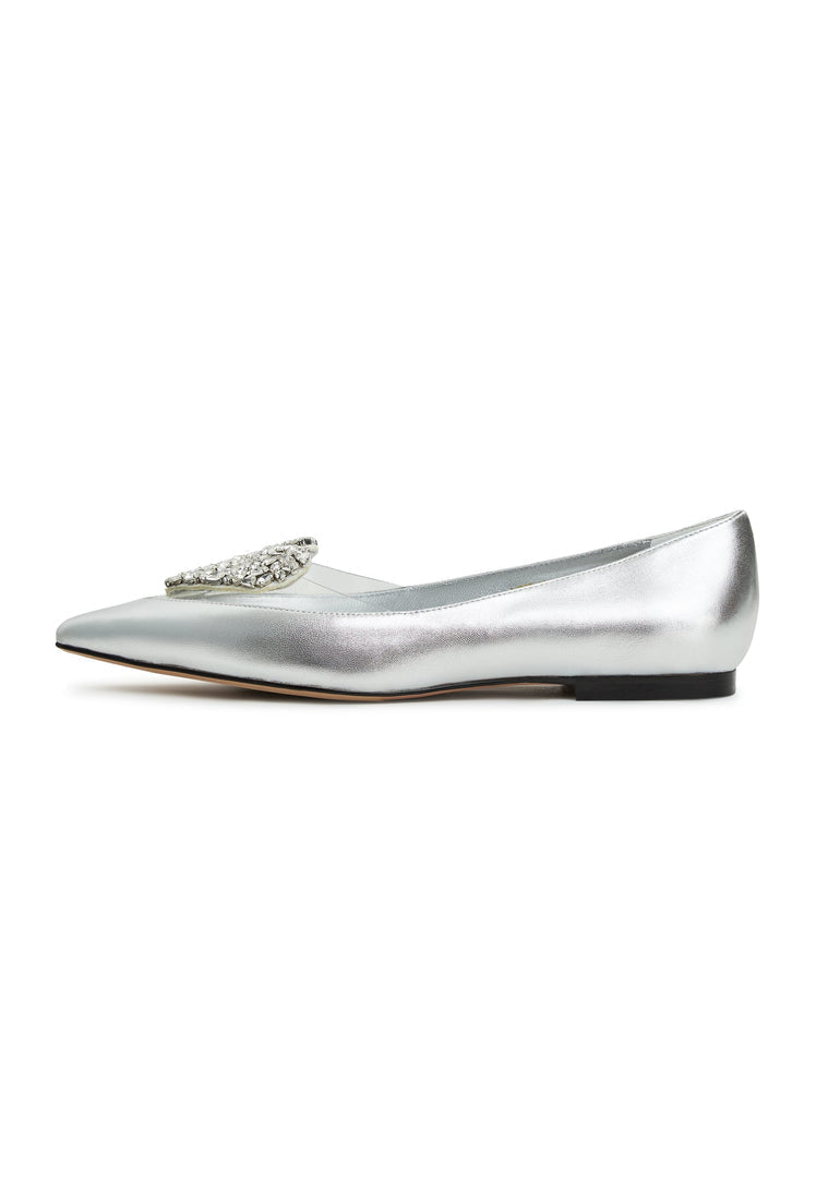 A pair of elegant silver Camila ballerinas, perfect for women who love metallic ballet flats with a flat sole.