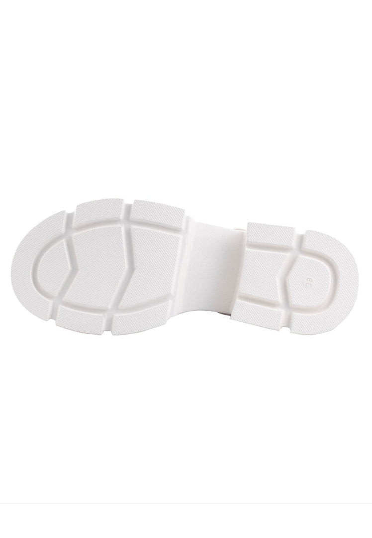 Trendy chunky platform sandals with a thick elevated sole, perfect for a stylish and comfortable look.