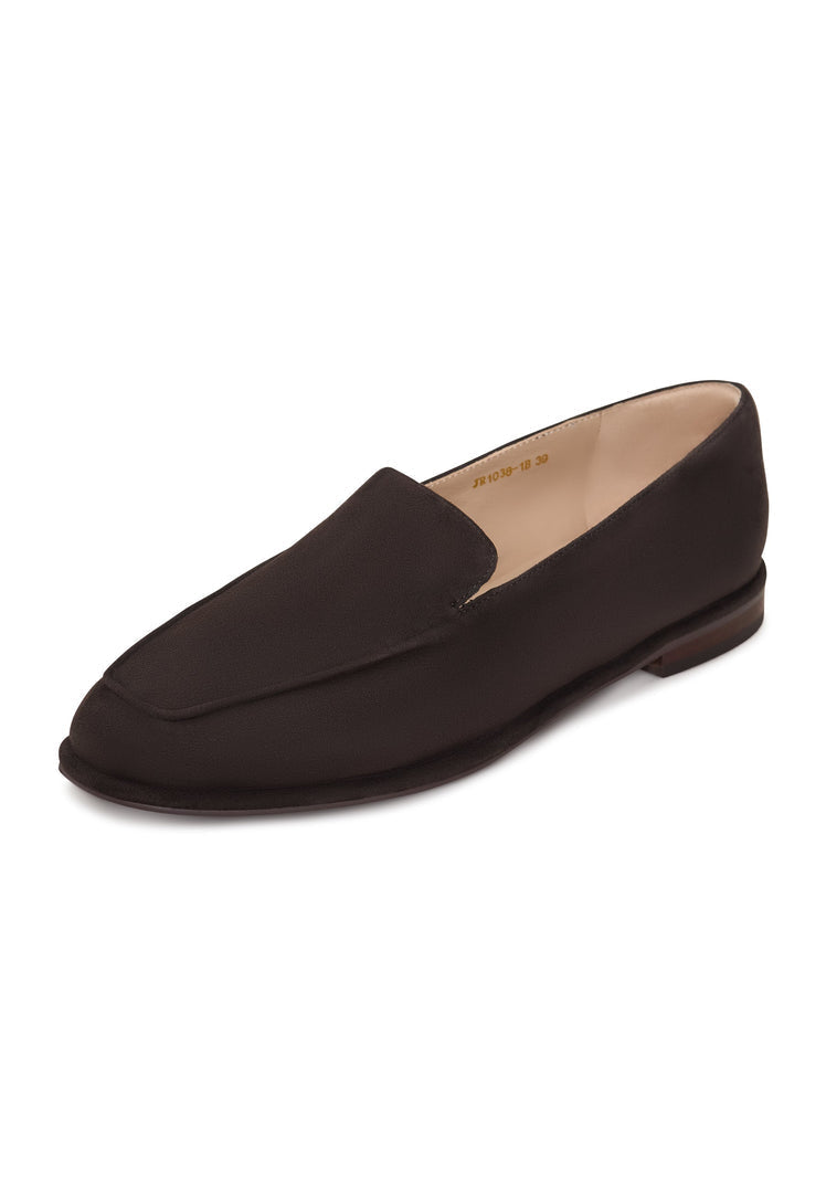 A stylish pair of brown suede loafers with platform soles, perfect for comfort and style by Clau.