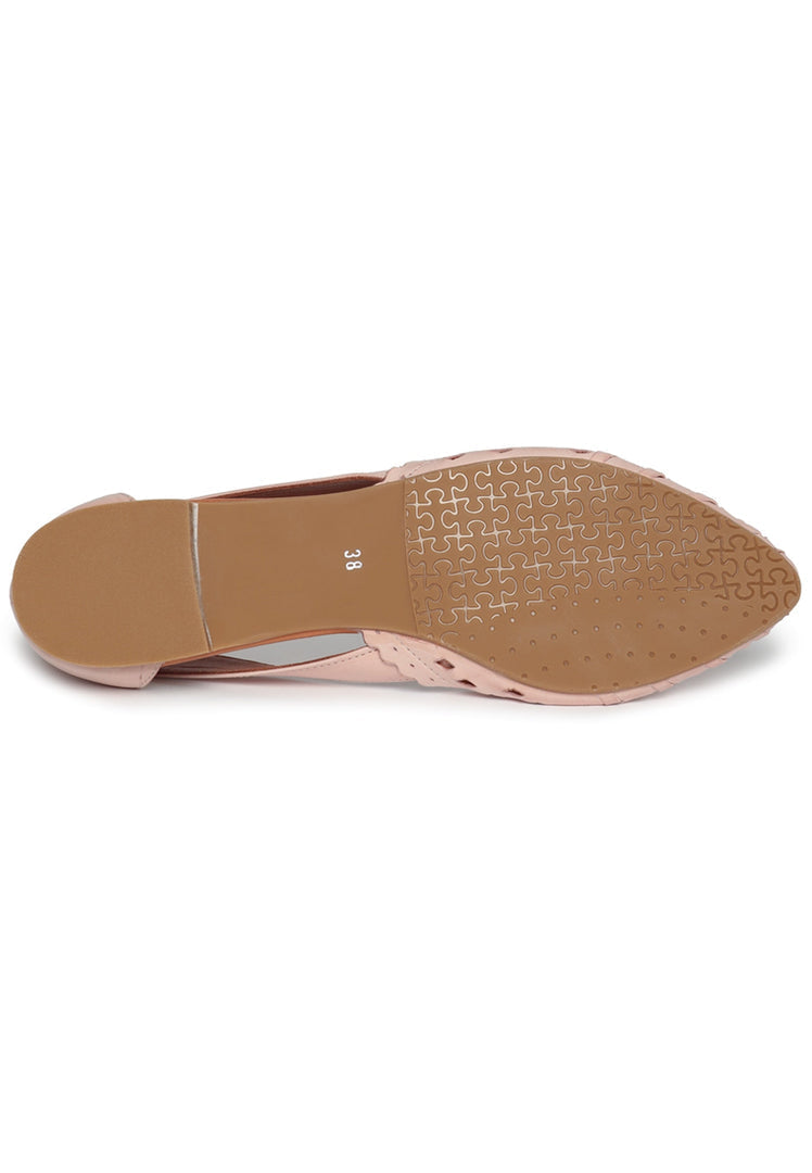 A pair of elegant beige leather cut ballerinas, perfect for women looking for stylish and comfortable flats, ideal for everyday wear.