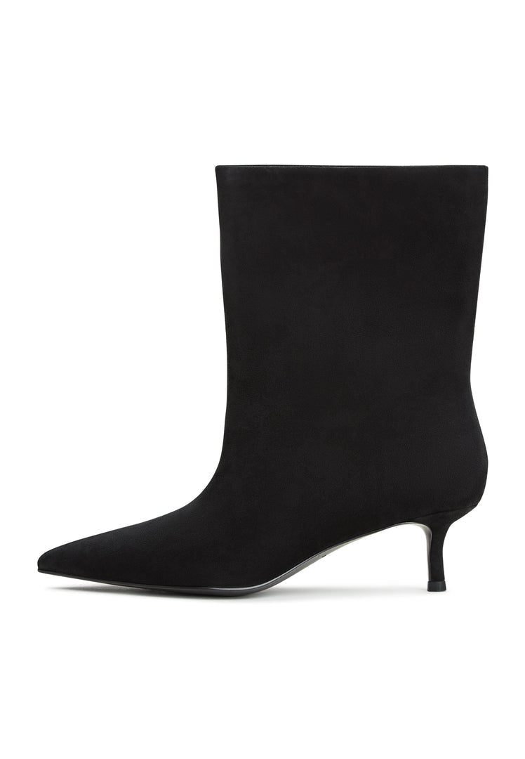 A stylish pair of women's black leather ankle boots - the classic Regina ankle boots.