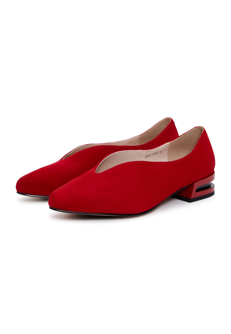A pair of black suede ballerinas with a stylish pointed tip, perfect women's ballet flats ideal for everyday wear.