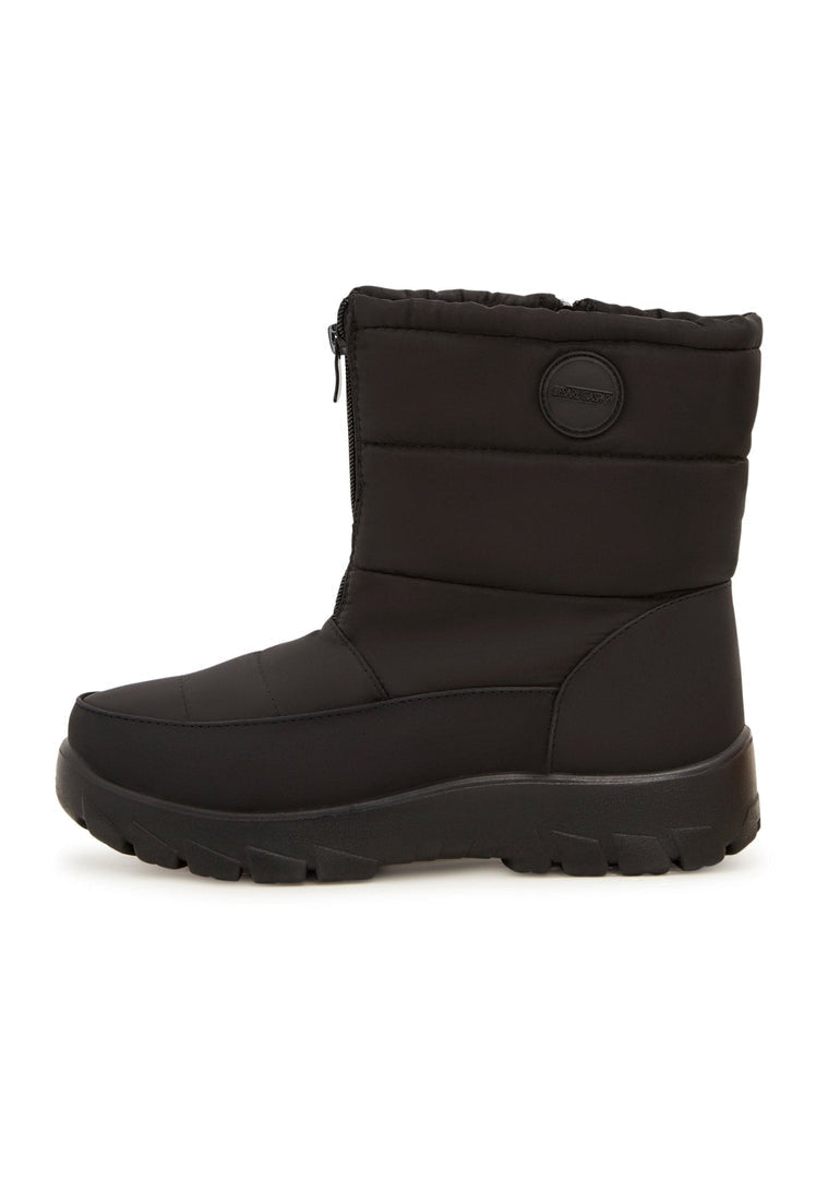 Stay warm and stylish this winter with these waterproof, insulated snow boots featuring a fur-lined interior and snow grips for extra traction.