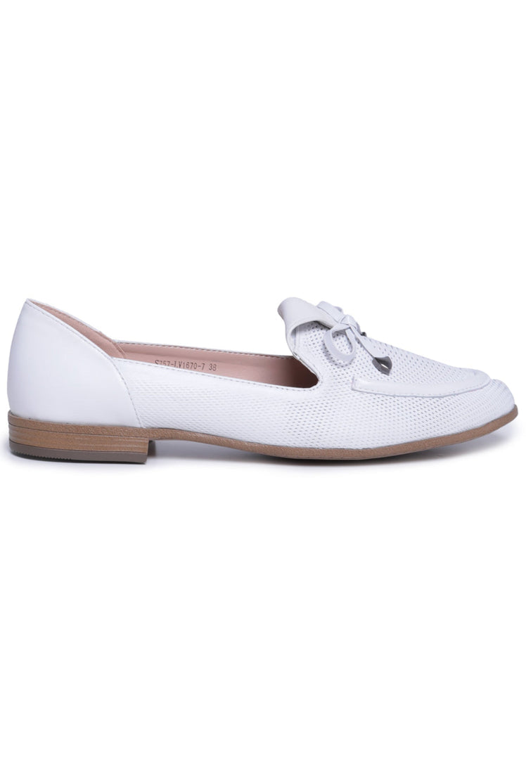 A stylish pair of white loafers with perforated detailing, perfect for men's formal wear.