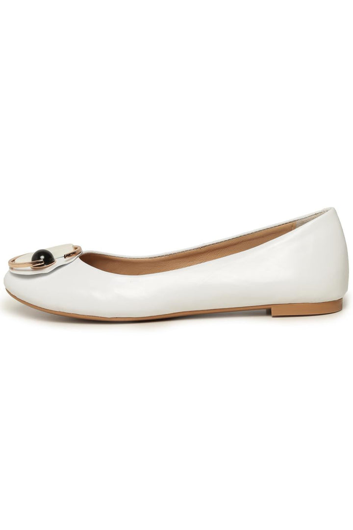 A pair of white modern ballet flats featuring a stylish geometric design, perfect for contemporary dance and fashionable everyday wear.