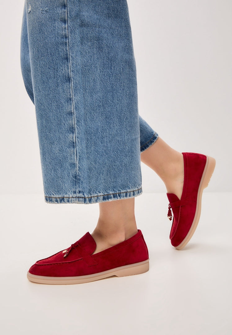 A pair of fashionable Bordeaux moccasins by Aurelia Shoes, perfect for women looking for stylish platform moccasins.