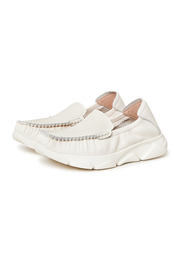 Stylish white leather Alisa moccasins with a platform sole for women.