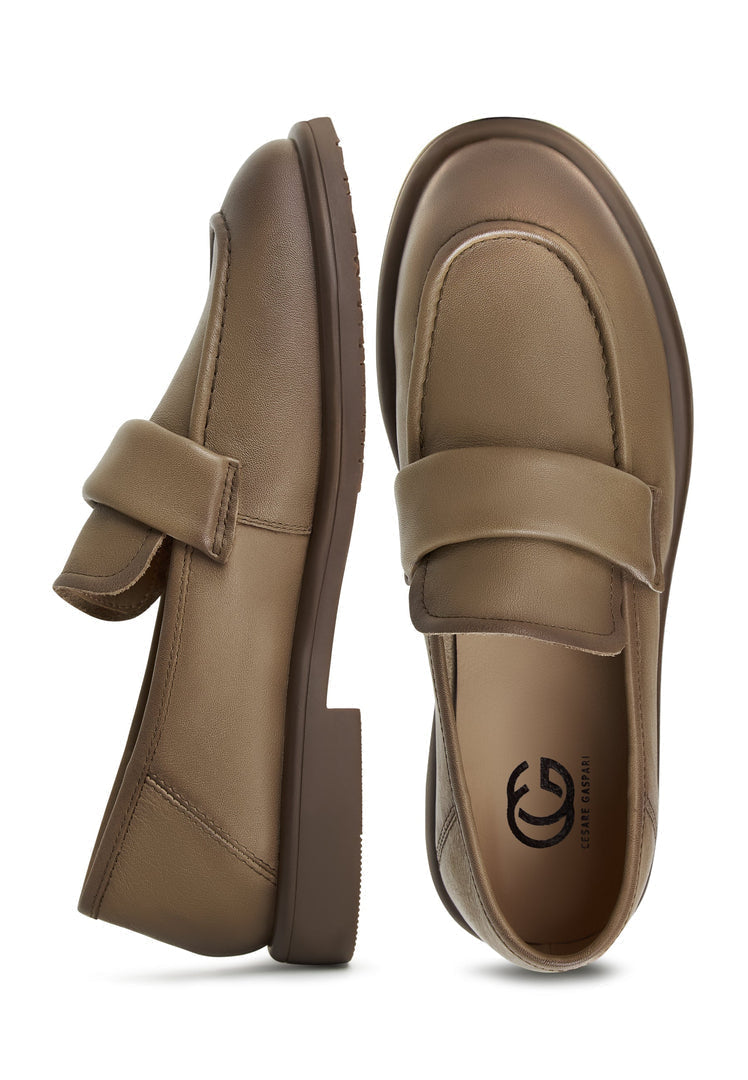 A stylish pair of block heeled loafers by Stephanie Brown Shoes, the ultimate women's fashion footwear for comfortable and trendy heeled shoes.