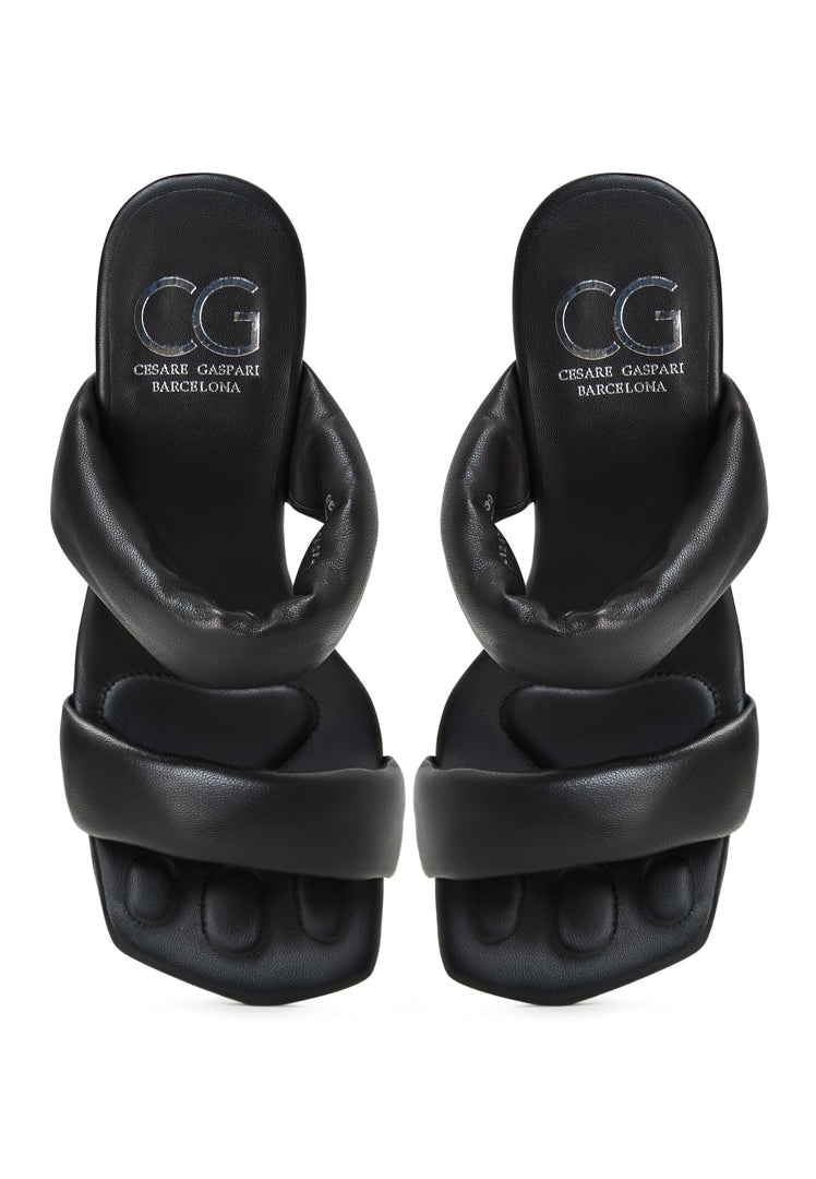 A stylish pair of women's Isla block heeled sandals in black, the perfect choice for a chic and comfortable look.