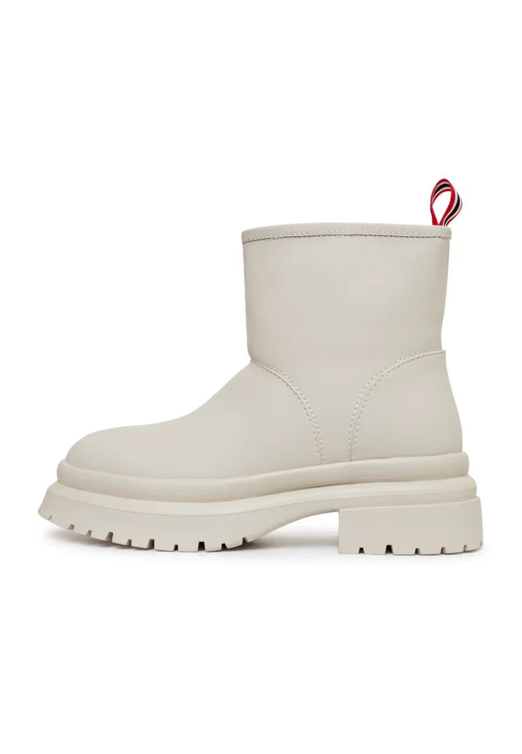 Classic Winter Pull-On Boots - White