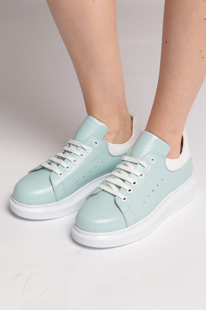 Minimalistiske Sneakers med snøre - Lyseblå