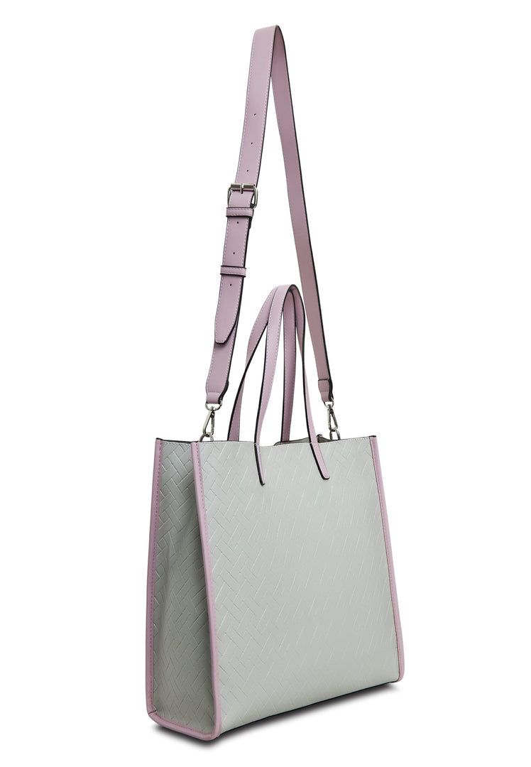 A chic and versatile grey tote bag, the perfect accessory for any outfit, ideal for carrying your essentials in style.