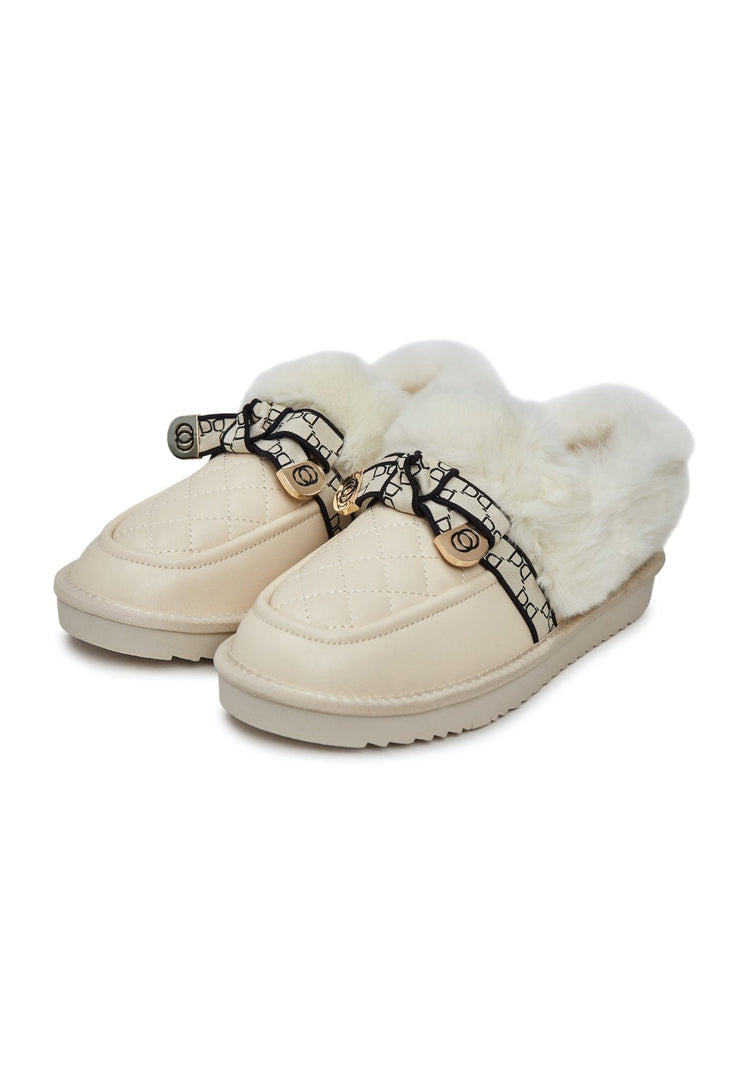 Stay stylish and cozy with these off white loafers, featuring warm padding for ultimate comfort.
