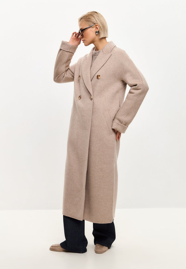A chic and stylish winter fashion coat for women - the long coat Rosie in classic luxe design with pearl detailing.