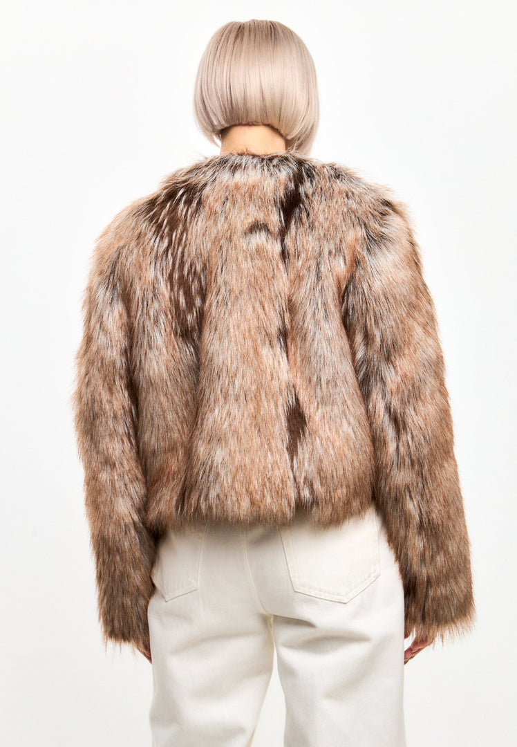 Stay cozy and chic this winter with a stylish faux fur jacket in luxe brown, the perfect eco-friendly and warm outerwear option.