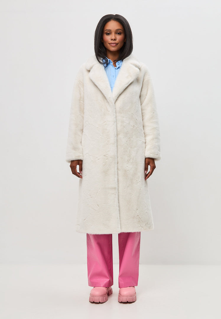 A stylish, long white coat with a deluxe print design, perfect for coat lovers and long coat lovers alike.