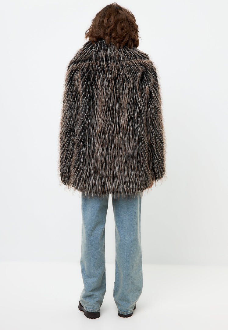 Stay warm and stylish this winter with a luxurious brown faux fur Icelyn short coat.