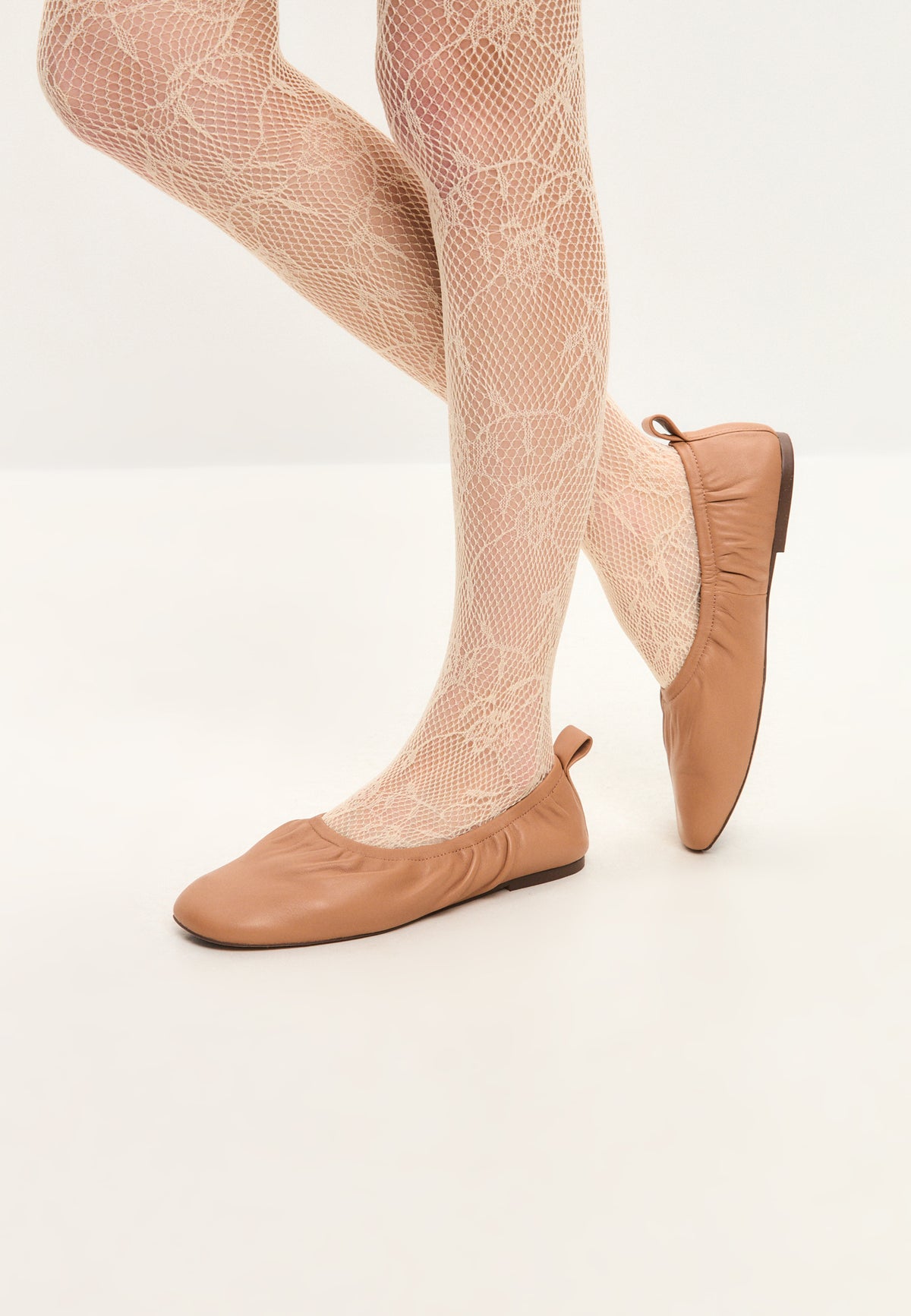 Klassische Ballettschuhe aus Leder - Beige