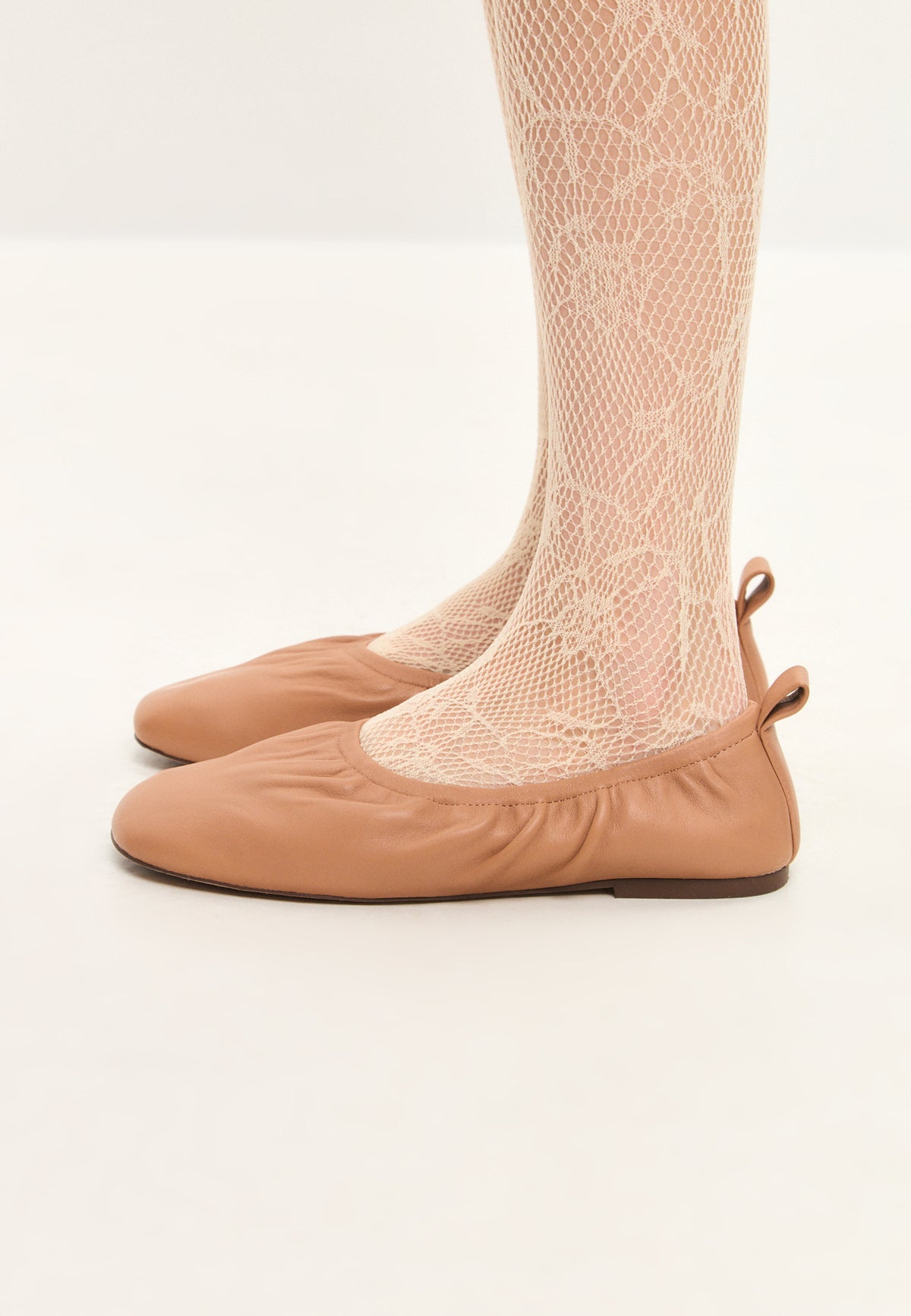 Klassische Ballettschuhe aus Leder - Beige