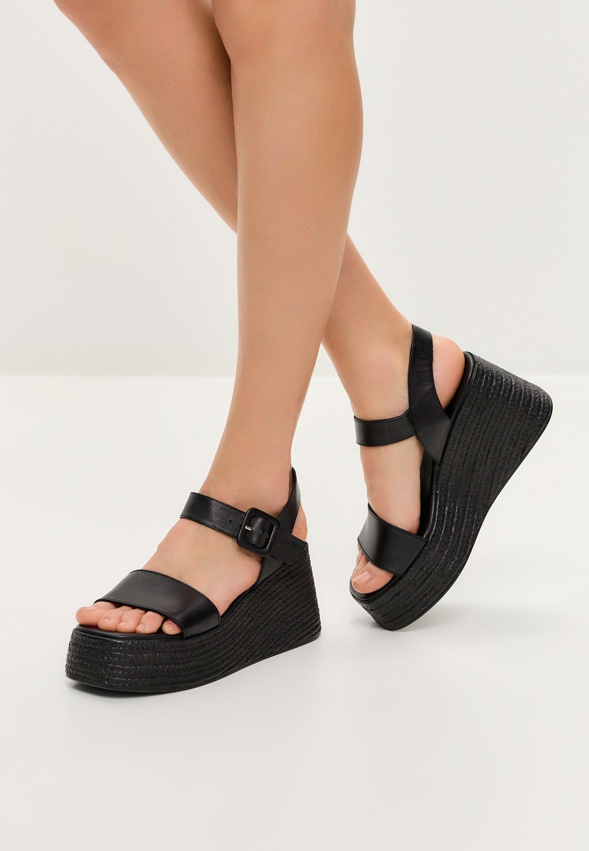 Horizon Woven Platform Sandals - Black