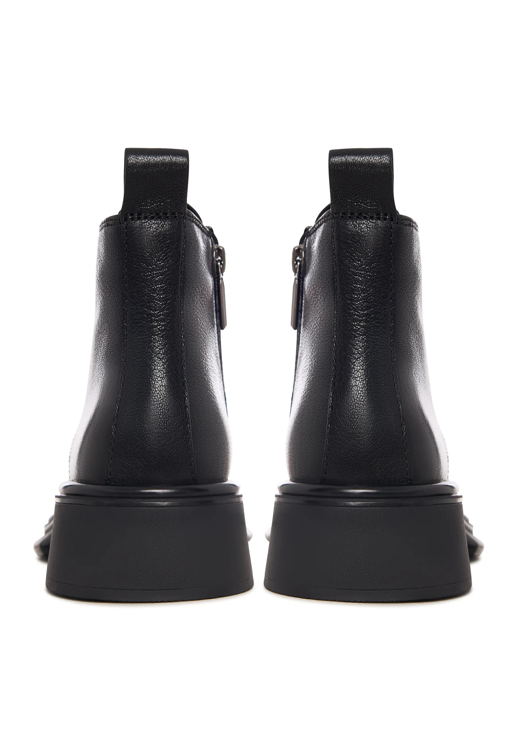 Refined Utility Lace-Up - Black