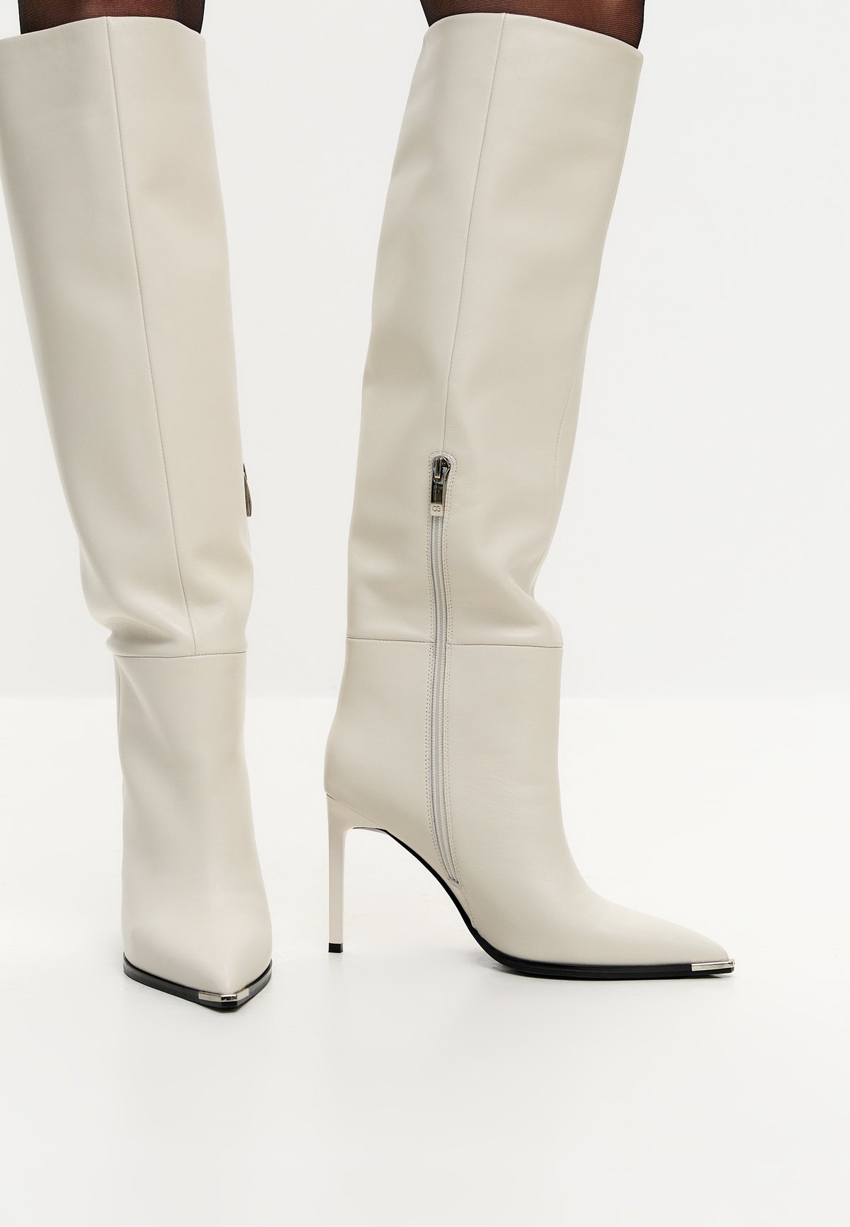 Wysokie kozaki Skyline na obcasie stiletto – Białe