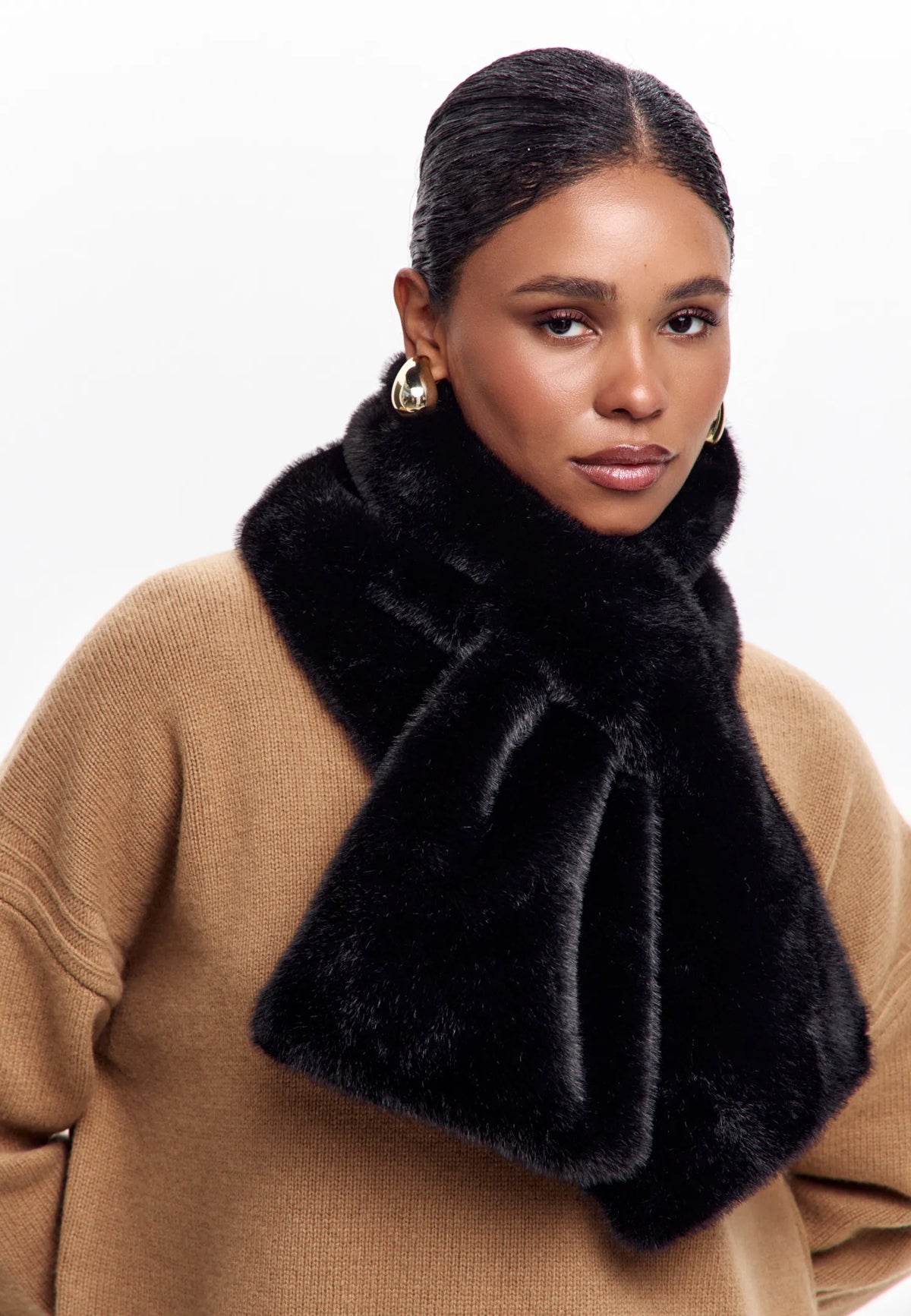Faux Fur Scarf — Black