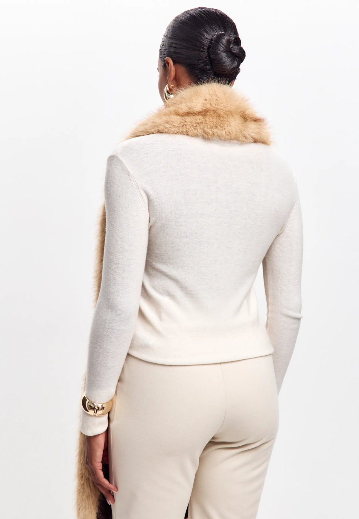 Maxi Faux Fur Scarf – Sand Beige