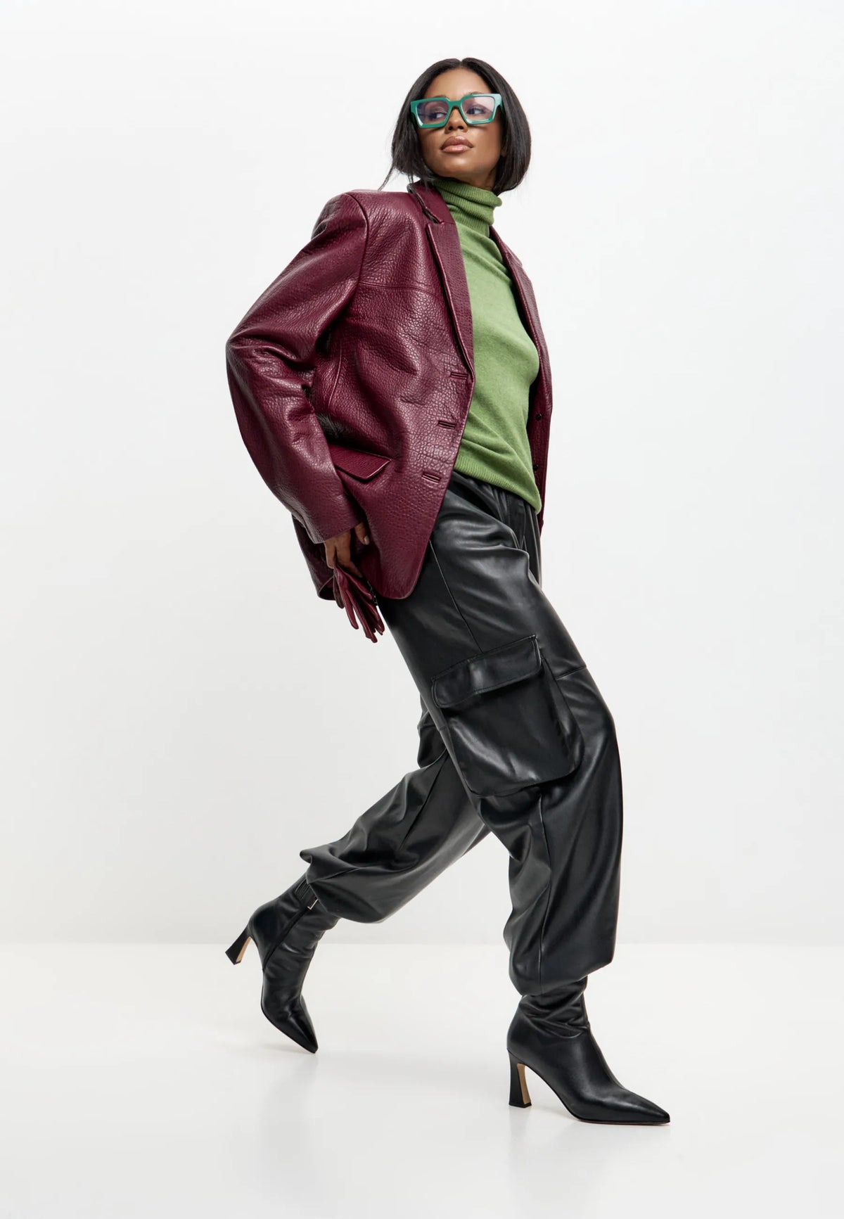 Sculpted Sleek-Heel Ankle Boot - Black