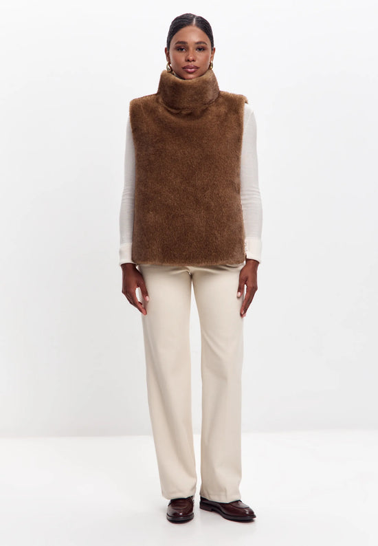 Faux Fur Sleeveless Sculpted Top with Collar – Brown