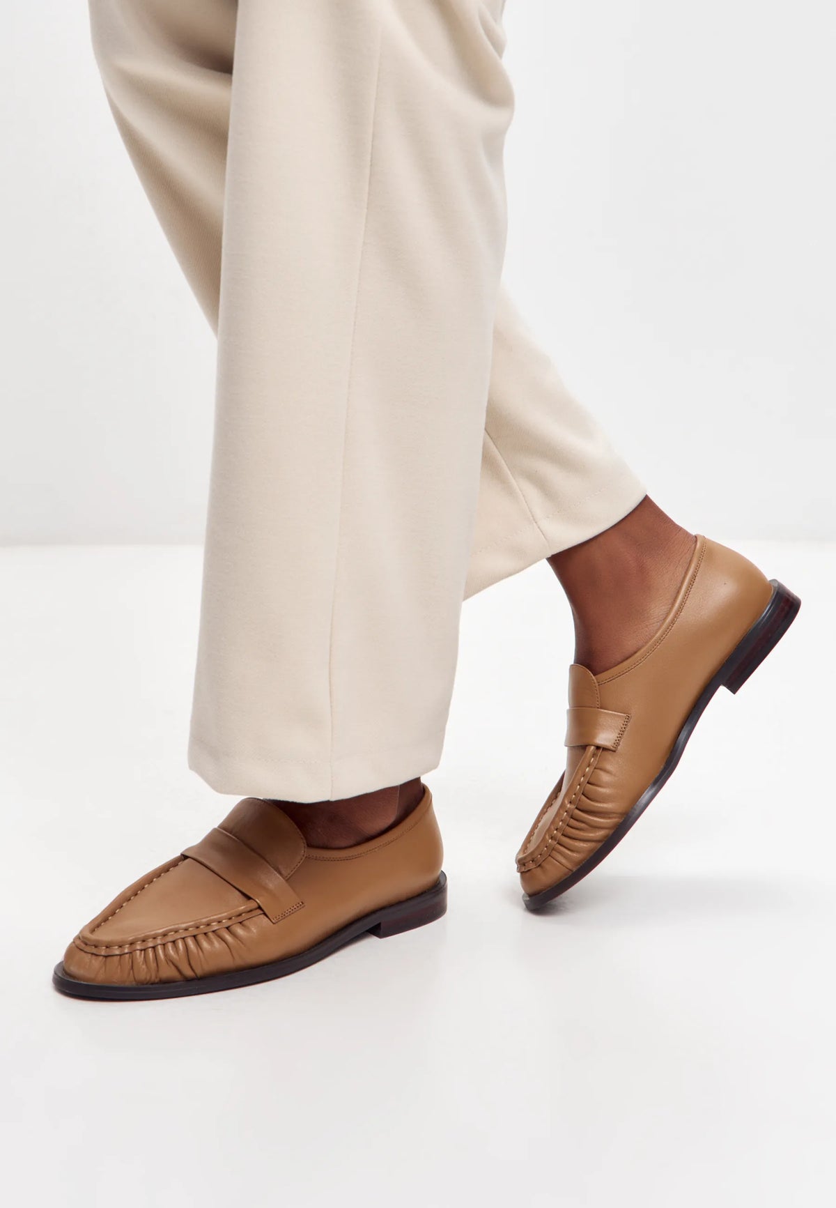 Leather Loafers Isabel - Beige