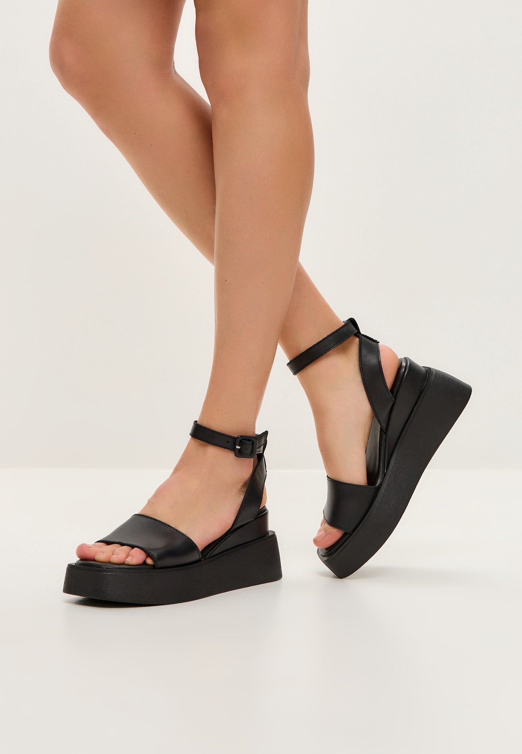 Leather Platform Sandals - Black