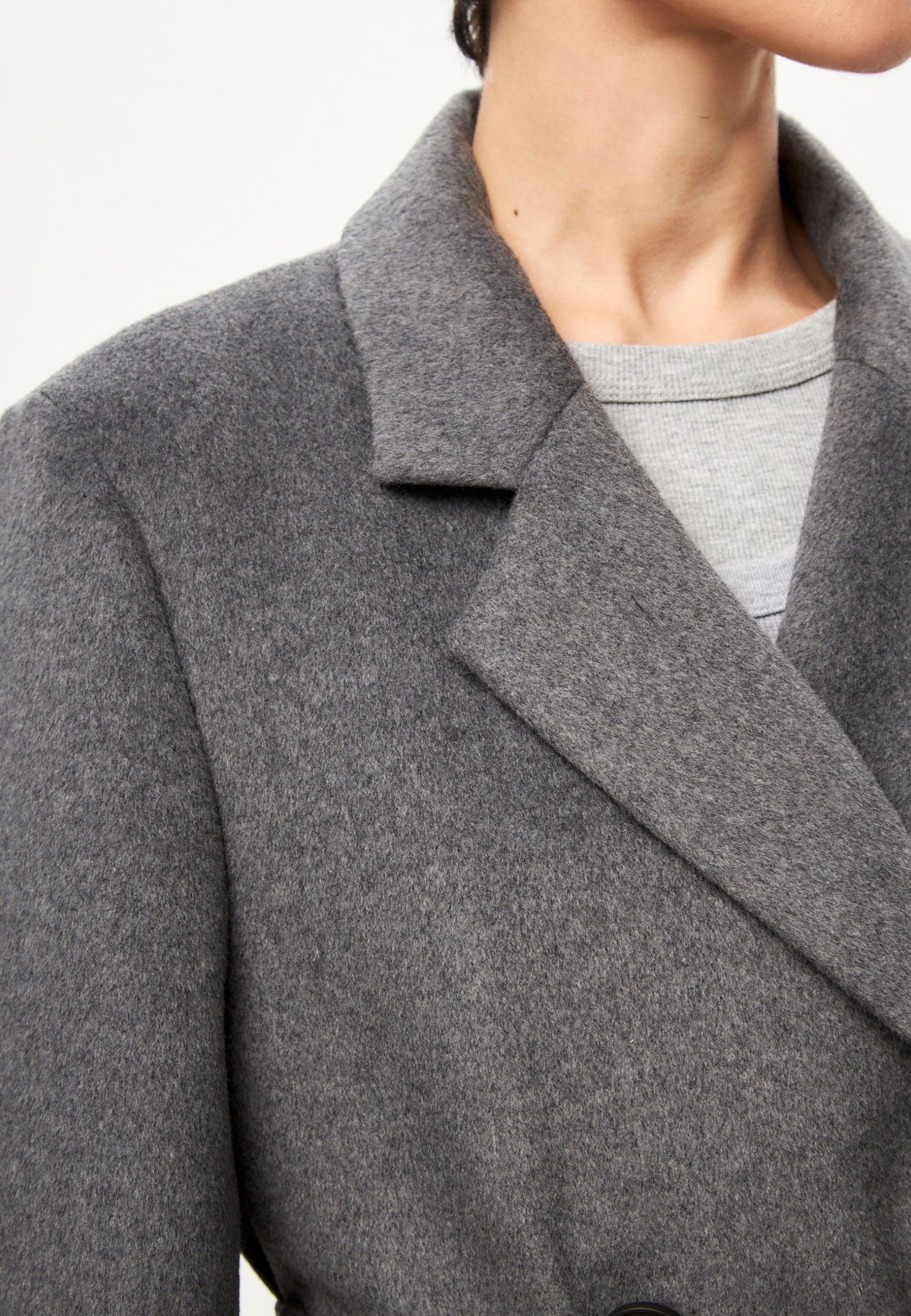 Double-breasted long wool coat – Grey